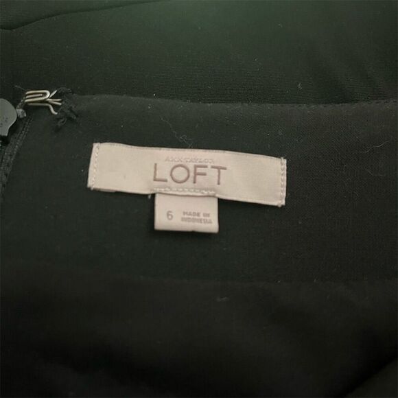 LOFT Women's Black Knee Length Pencil Skirt Size 6 - Picture 3 of 5